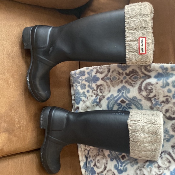 Black Hunter Boots - Picture 3 of 5